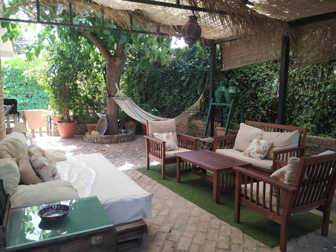 Dormir Entre Limones, Casa De Invitados En Vivienda Familiar Dos Hermanas Exterior photo